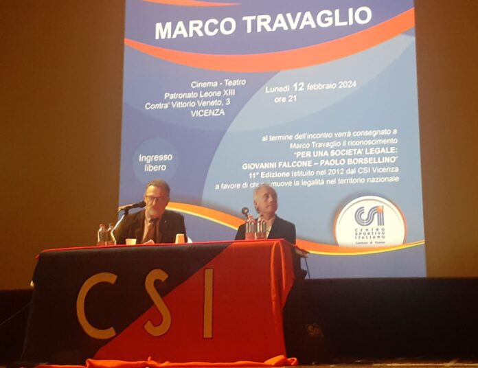 Marco Travaglio a Vicenza premiato dal CSI