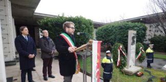 Giorno del Ricordo, al cimitero Maggiore di Vicenza la cerimonia in memoria delle vittime delle foibe col sindaco Giacomo Possamai Giorno del Ricordo con Giacomo Possamai