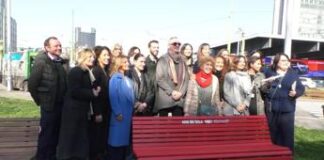 8 marzo, Axa Italia: sedi di Milano, Roma e Torino unite da tre panchine rosse