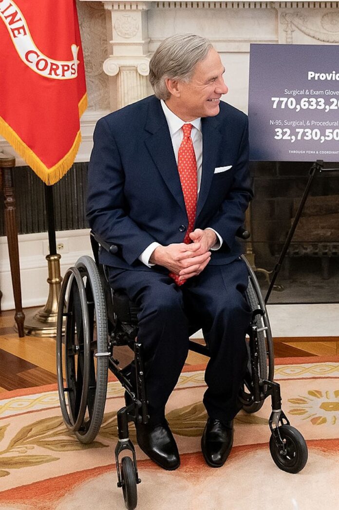 Immigrazione: Greg Abbott, Grande sostenitore di Trump. e governatore del Texas, promotore di iniziative per mettere in risalto la problematica dei migranti