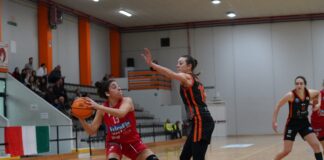 Basket A2 femminile: Velcofin Interlocks Vicenza corsara ad Abano 70-75 Velcofin Interlocks Vicenza in azione ad Abano (foto di Giorgia Assentato)