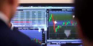 Borsa, Tokyo rimbalza dopo il crollo. Piazza Affari apre in positivo