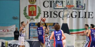 Basket B1 maschile, Civitus Allianz Vicenza: la tenacia in campo non basta contro i Lions Bisceglie che vincono 68-66 Civitus Allianz Vicenza in attacco a Bisceglie