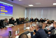 Progetto EduCashOn, la classe quarta del Farina fa lezione in Banca Gli Studenti del Farina ospiti della banca per il progetto EduCashOn