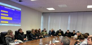 Progetto EduCashOn, la classe quarta del Farina fa lezione in Banca Gli Studenti del Farina ospiti della banca per il progetto EduCashOn