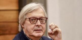 Europee, Vittorio Sgarbi si candida con Fratelli d’Italia