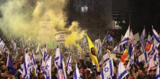 Israele, in 100mila davanti alla Knesset per chiedere nuove elezioni