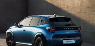 Lancia, la nuova Ypsilon by Cassina ora anche ibrida