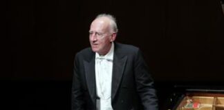 Maurizio Pollini, domani la camera ardente alla Scala