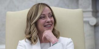 Meloni: “Quindici mesi di governo? A me sembrano 15 anni…”