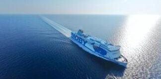 Moby, i 2 traghetti più grandi nel mondo insieme in linea fra Livorno e Olbia
