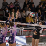 Volley B1 femminile, Vicenza Volley: derby il 10 marzo a Padova a caccia del pokerissimo contro la Banca Annia Aduna Nella foto di Daniele Marangoni, un momento del match d'andata con Chiara Costagli (Vicenza Volley) in attacco