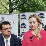 Francesco Rucco (FdI Vicenza) a Nicolai (CCSV): “Favole fiscali della sinistra, famiglie e imprese non pagheranno ricette ideologiche” Francesco Rucco con Meloni e Berlato (foto di archivio)