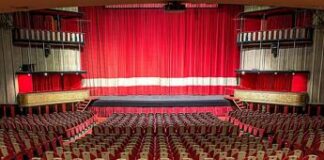 Topo al teatro Sistina, il direttore Piparo: “Trovato e rimosso ma il problema è della città”