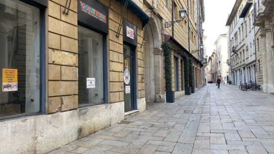 Contra’ del Monte 10, avviso del Comune per la concessione di uno spazio commerciale o direzionale