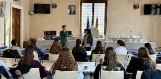 Vicenza, gemellaggi e patti di amicizia e fratellanza: ad oggi solo in Europa ne possiamo contare anche più di 40 mila Gemellaggi: le scolaresche di Vicenza e Pforzheim accolte in Sala del Consiglio comunale per celebrare i trent'anni di gemellaggio