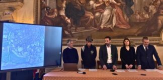 Adunata nazionale Alpini 2024, per bar e negozi spazi di vendita davanti ai locali