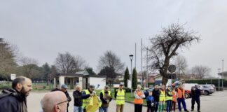 PuliAmo Marano 2024: raccolti 50 sacchi di rifiuti. Trovati anche resti di amianto, pneumatici, documenti smarriti e tracce di sversamenti illegali Volontari in azione per Puliamo Marano