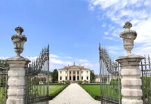 Crollo a Villa Cordellina Lombardi: cedono le mura della sede della Provincia di Vicenza Il complesso di villa Cordellina Lombardi visto dal cancello crollo