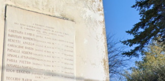 25 Aprile, ricordando la strage di Monte Crocetta alle Maddalene nel paradiso verde di Vicenza 25 Aprile monte crocetta lapide per i partigiani uccisi