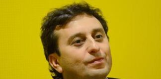 25 aprile, protesta studenti contro Parenzo. Lui: “C’ero come ogni anno”