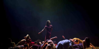 Sol Invictus: l’ultima creazione della Compagnie Hervé Koubi al Danza in Rete Festival, giovedì 18 aprile al Teatro Comunale di Vicenza. Compagnie Hervé Koubi Hervè Koubi, Sol Invictus (ph Chochon Véronique)