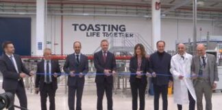 Campari, Lollobrigida inaugura nuova linea Aperol