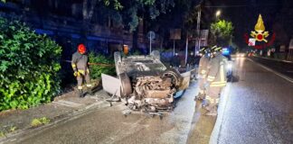 Con l’auto contro la rotatoria di Viale del Sole a Vicenza: ferito automobilista