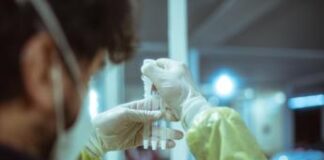 Covid, eccesso di mortalità rimasto alto per 3 anni: l’analisi che preoccupa