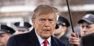 Trump, soldi alla pornostar Stormy Daniels: oggi al via processo a New York donald trump