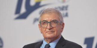 Foti: “Studenti che protestano nelle università? Era meglio mandarli a zappare”