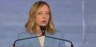 Fratelli d’Italia, Meloni da Pescara: “Insieme per scelta, si vede da risultati”