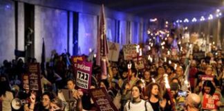 Gaza, tre britannici tra i 7 operatori Wck uccisi. Manifestanti sotto casa di Netanyahu: “Dimissioni”