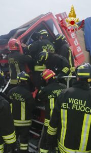 I vigili del fuoco al lavoro