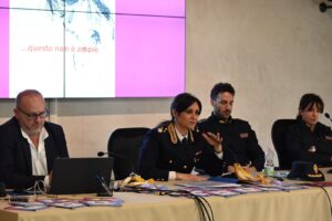 Un momento dell'incontro odierno tra Poliziotti e studenti del Piovene