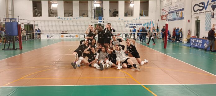 Vicenza Volley festeggia dopo aver sbancato Ostiano