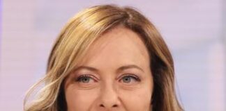 Meloni: “Io regina di coattonia? Vengo dal popolo e ne sono fiera”