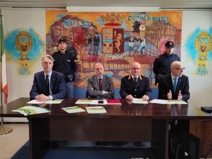 Presentazione iniziativa di Despar, Polizia di Stato e ANACI contro truffe agli anziani (da sx. Taliana, Sallustio, Di Vicenzo e Frigo)