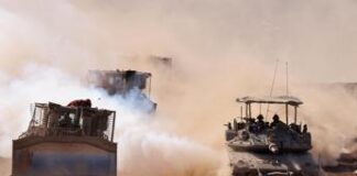Rafah, Israele ammassa i tank al confine: ultime trattative per una tregua
