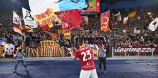 Roma-Lazio, Mancini e la bandiera: il video infiamma X