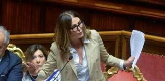 Santanchè, mozione di sfiducia in Aula. “Riflessione su dimissioni ma da sola”