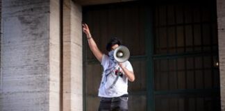 Scontri Sapienza, non solo studenti: nell’assalto anche anarchici e un palestinese vicino ad Hamas