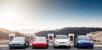 Tesla annuncia una nuova tariffa per la sua rete di Supercharger in Italia