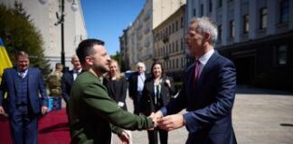 “Ucraina entrerà nella Nato”, la promessa di Stoltenberg a Zelensky