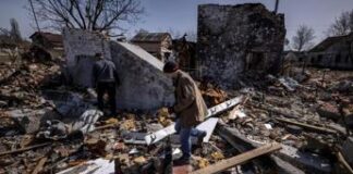 Ucraina, serie di raid russi: morti e feriti. Kiev: “Intercettati 4 droni Shahed”