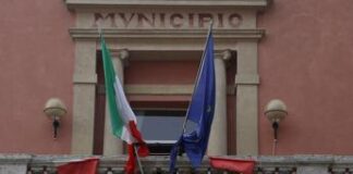 Una intimidazione ogni 28 ore, ecco il report sugli ‘Amministratori sotto tiro’