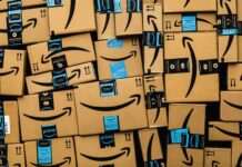 Amazon, Il Sole 24 Ore: “Svolta sul lavoro: stop a smart working dal 2025” amazon driver in sciopero