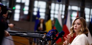 Ue, Meloni si sfila da ‘toto-Draghi’: “Nome autorevole, ma ora è filosofia” giorgia meloni draghi