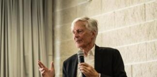 AI, Derrick de Kerckhove: “Serve arte nel fare le domande, i giornalisti lo insegnano”