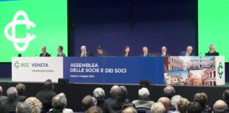 Bcc Veneta, bilancio approvato dalla sua prima assemblea dei soci: è oggi la terza BCC a livello italiano per sportelli, la quarta per attivo BCC Veneta, assemblea dei soci 2024 tavolo relatori